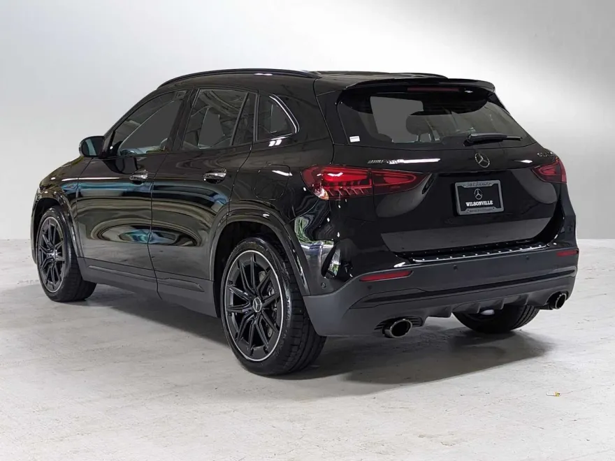 2025 Mercedes Benz GLA 35 photo 1