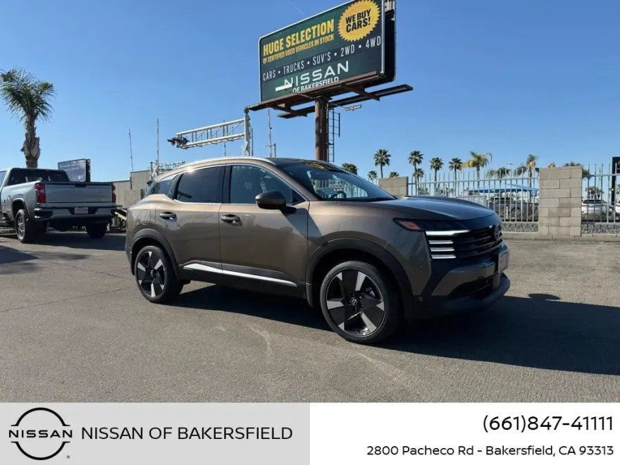 2025 Nissan Kicks SR photo 1