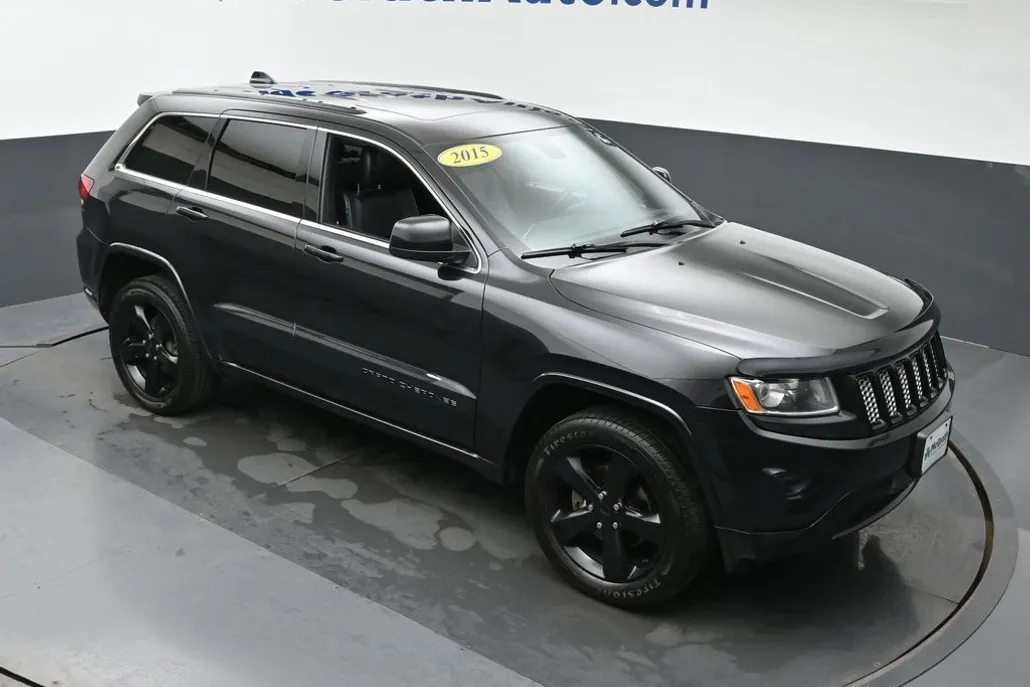 2015 Jeep Grand Cherokee Altitude photo 1