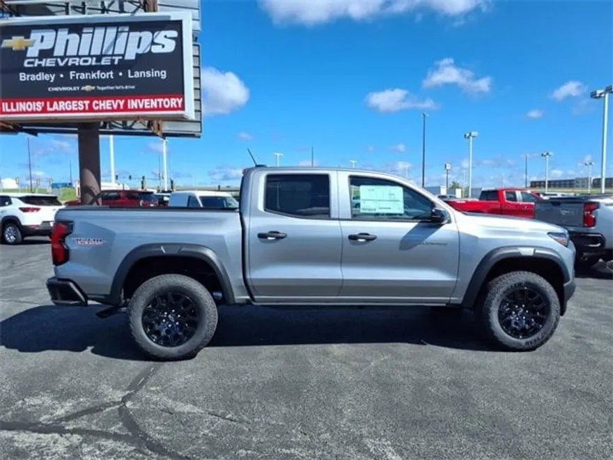 2026 Chevrolet Colorado Trail Boss photo 1