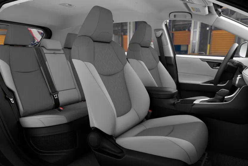 2025 Toyota RAV4 Hybrid XLE photo 1