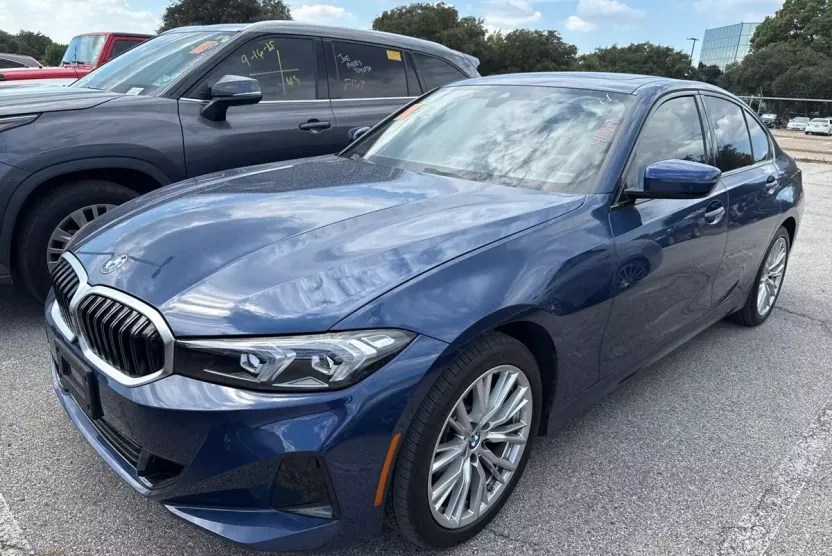 2023 Bmw 330i photo 1
