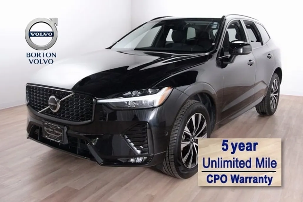2025 Volvo XC60 B5 Plus photo 1