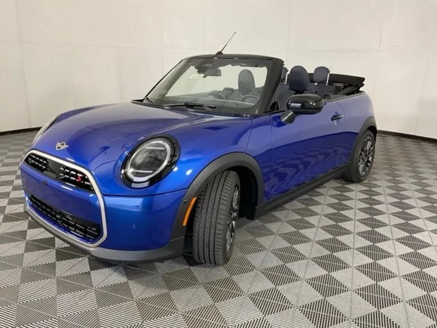 2026 Mini Cooper Convertible Iconic photo 1