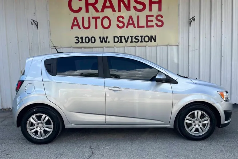 2013 Chevrolet Sonic LT photo 1