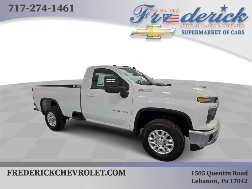 2025 Chevrolet Silverado 3500HD LT photo 1