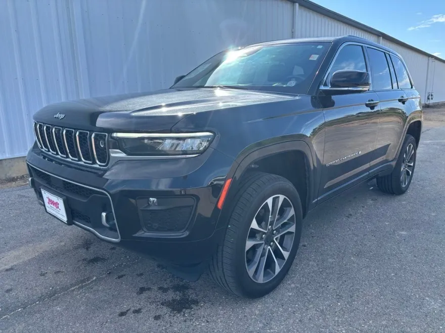 2022 Jeep Grand Cherokee Overland photo 1