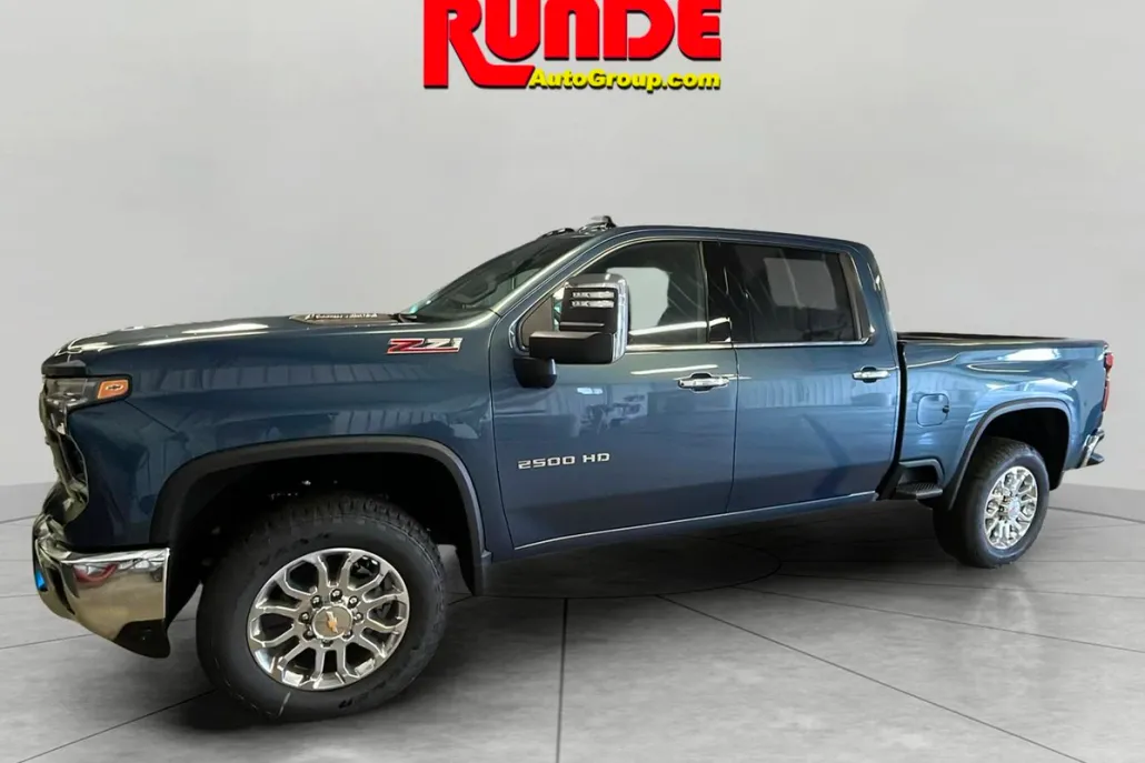 2025 Chevrolet Silverado 2500HD LTZ photo 1