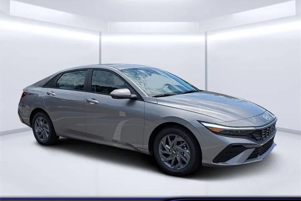 2025 Hyundai Elantra Hybrid Blue photo 1