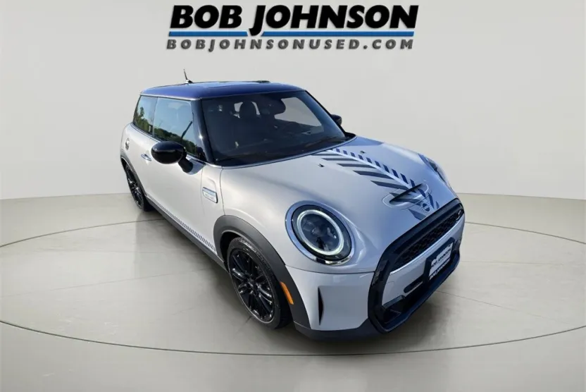 2022 Mini Cooper 2 Door Hardtop S photo 1