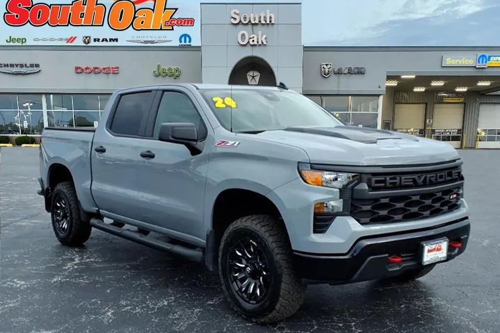 2024 Chevrolet Silverado 1500 Custom Trail Boss photo 1