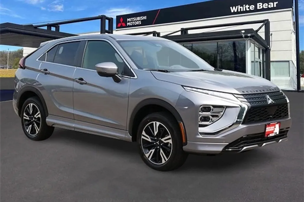 2025 Mitsubishi Eclipse Cross SEL photo 1
