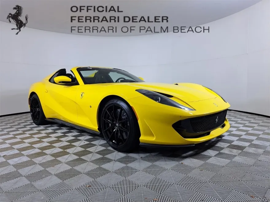 2021 Ferrari 812 GTS Base photo 1