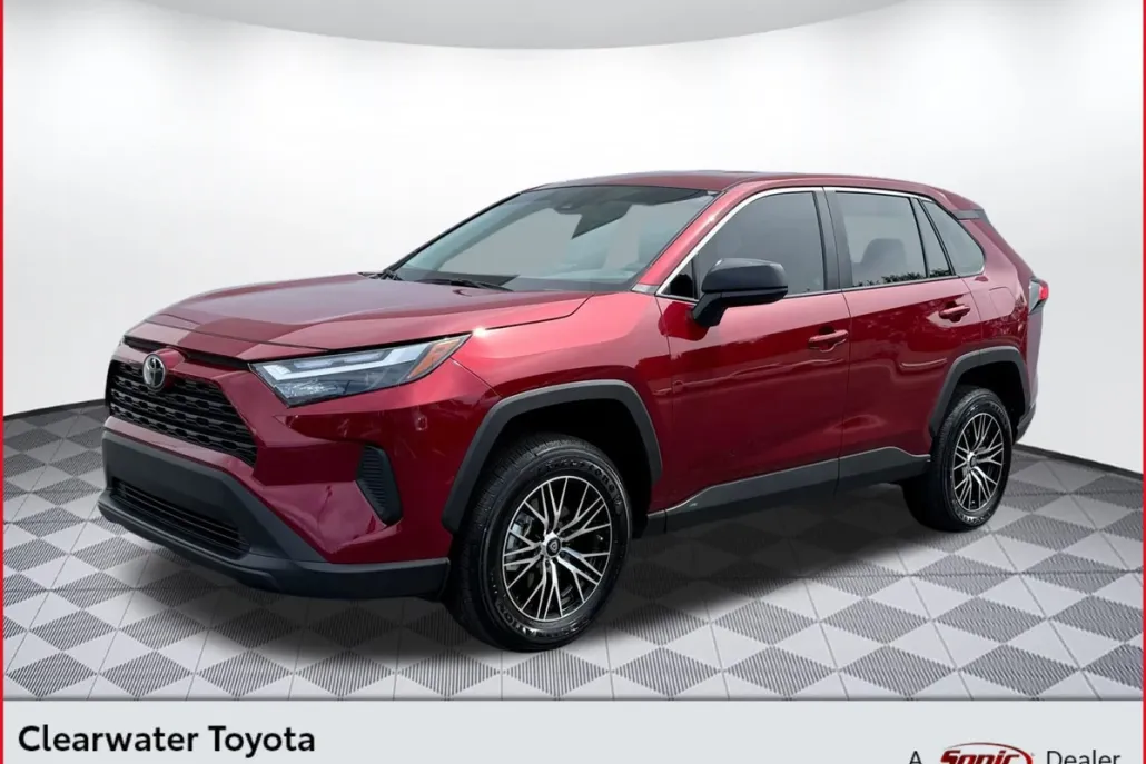 2025 Toyota RAV4 LE photo 1