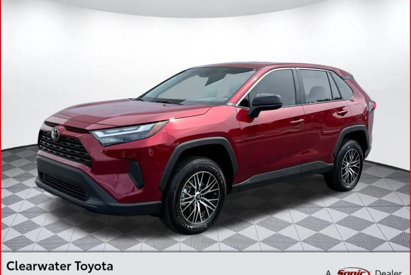 2025 Toyota RAV4 LE photo 1