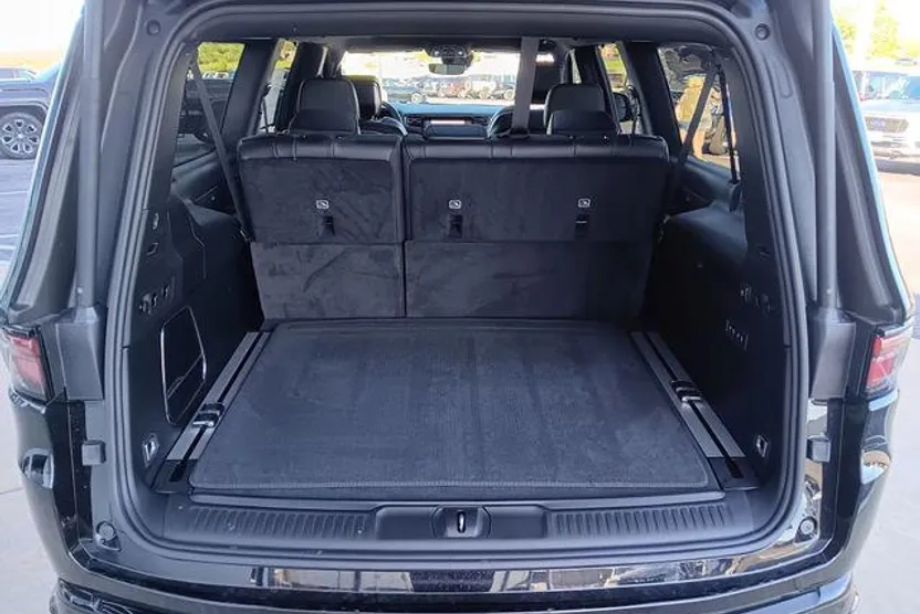 2025 Jeep Wagoneer L Series II Carbide photo 1