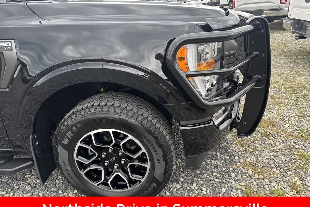 2023 Ford F-150 XLT photo 1
