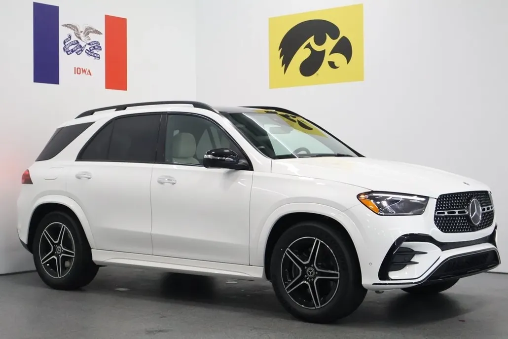 2025 Mercedes Benz GLE 450 photo 1