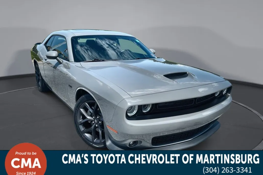 2023 Dodge Challenger R/T photo 1
