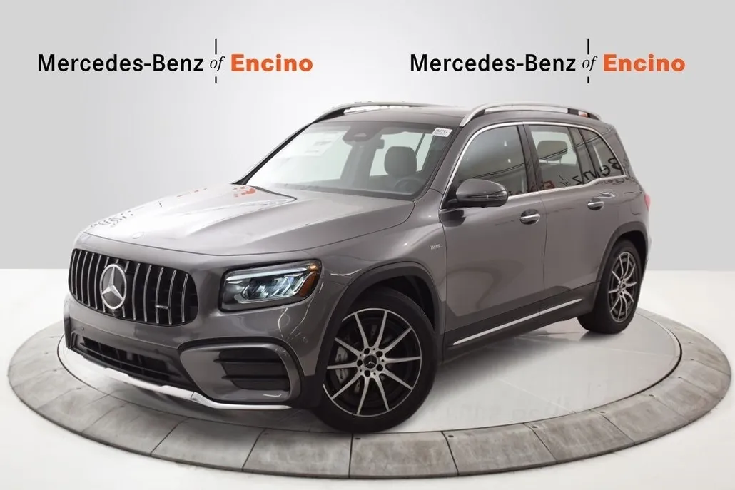 2025 Mercedes Benz GLB AMG 35 photo 1