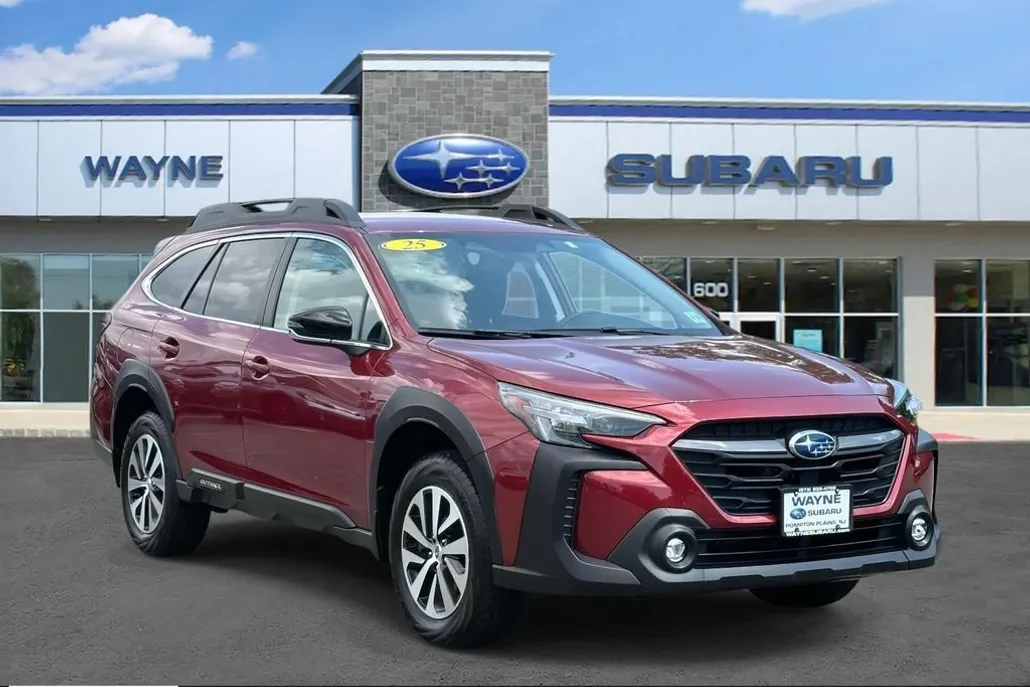 2025 Subaru Outback Premium photo 1
