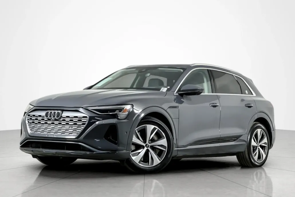 2024 Audi Q8 E-tron Prestige photo 1