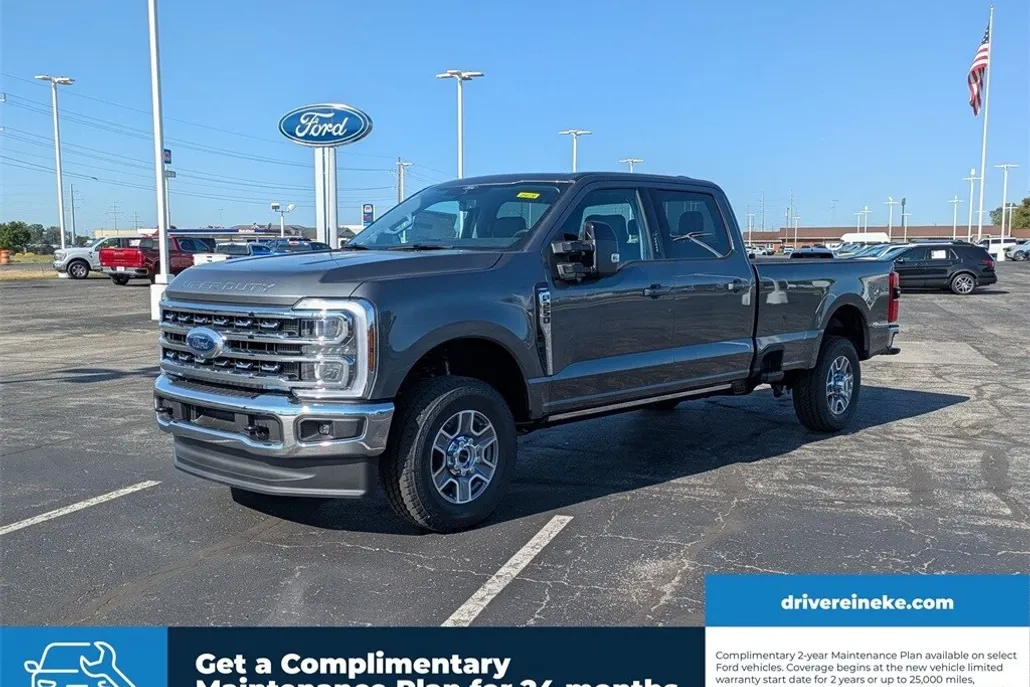 2026 Ford F-250 Lariat photo 1