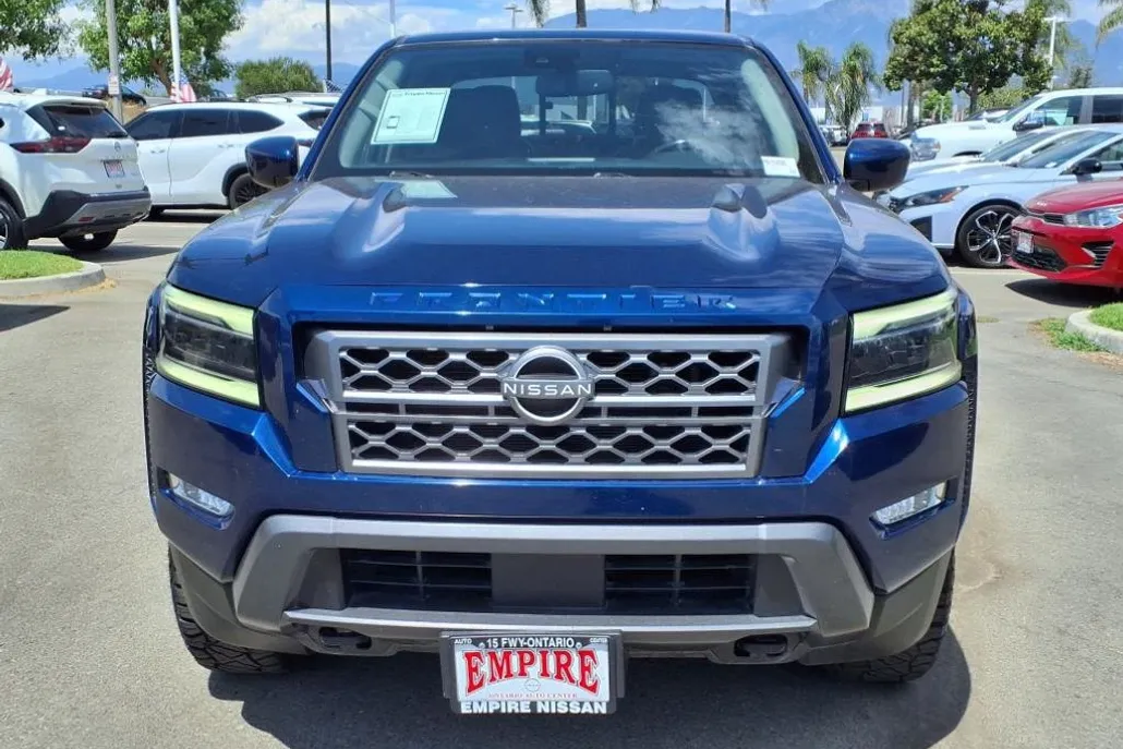 2022 Nissan Frontier SV photo 1