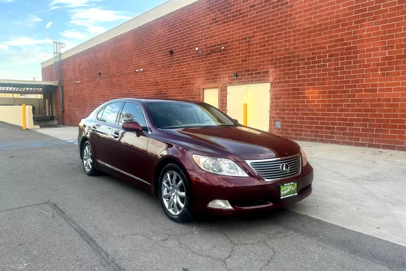 2007 Lexus LS 460 Luxury photo 1