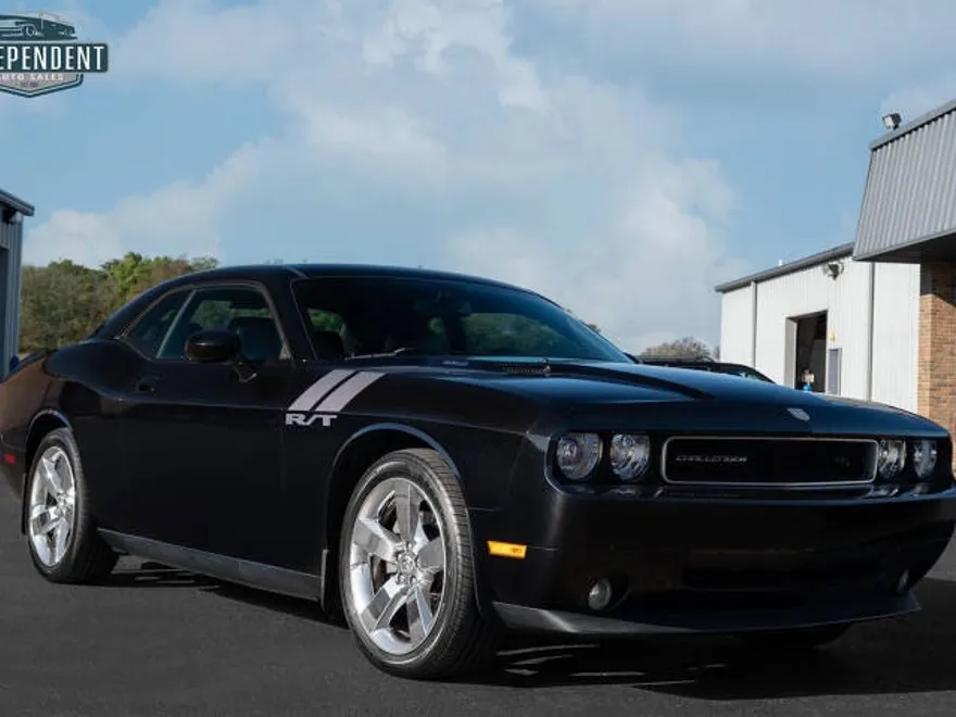 2010 Dodge Challenger R/T photo 1