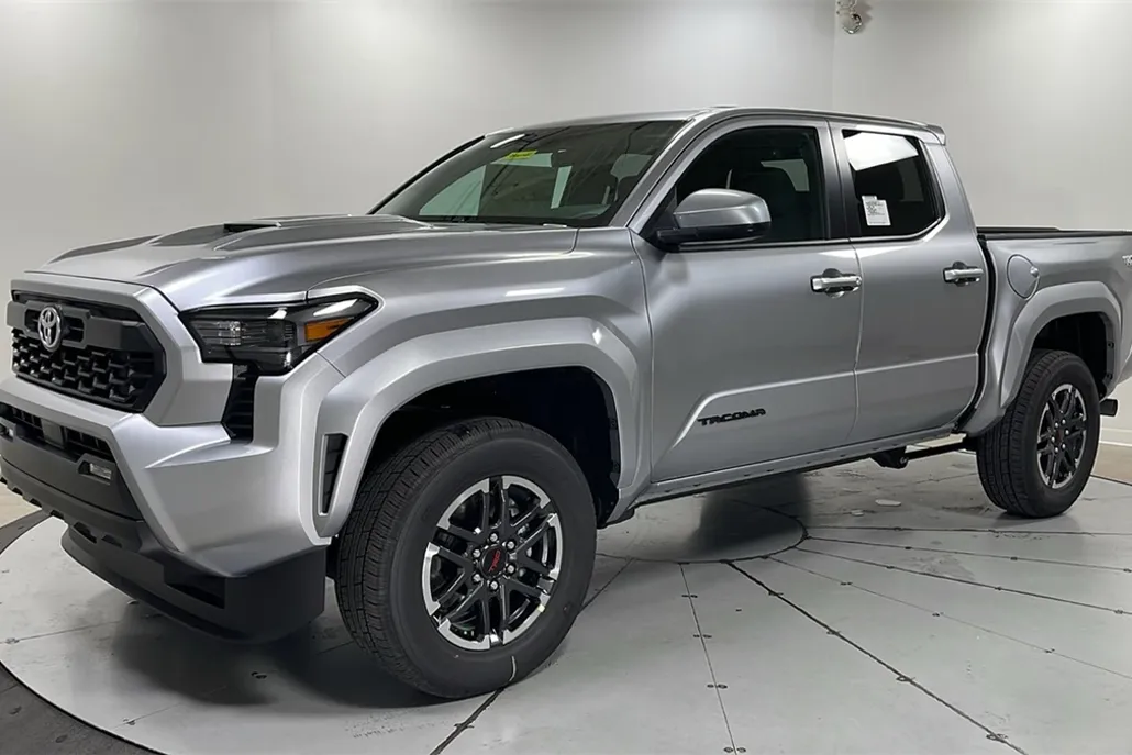 2025 Toyota Tacoma TRD Sport Double Cab photo 1