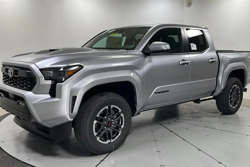 2025 Toyota Tacoma TRD Sport Double Cab photo 1