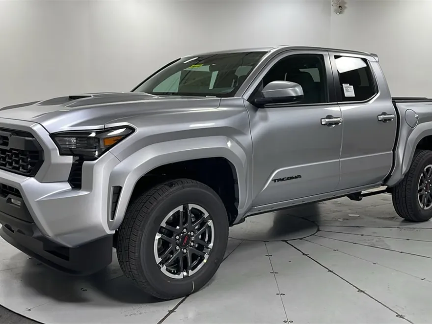 2025 Toyota Tacoma TRD Sport Double Cab photo 1