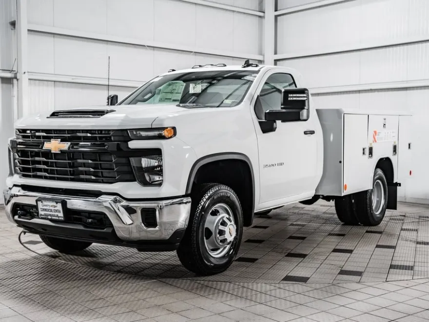 2025 Chevrolet Silverado 3500HD Work Truck photo 1