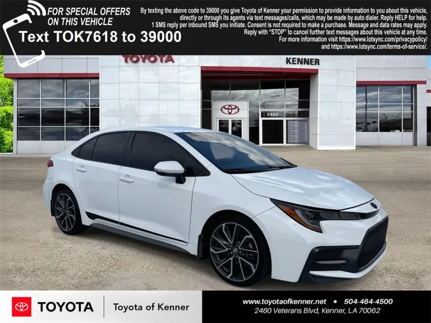 2022 Toyota Corolla SE photo 1
