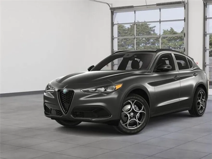 2025 Alfa Romeo Stelvio Sprint photo 1