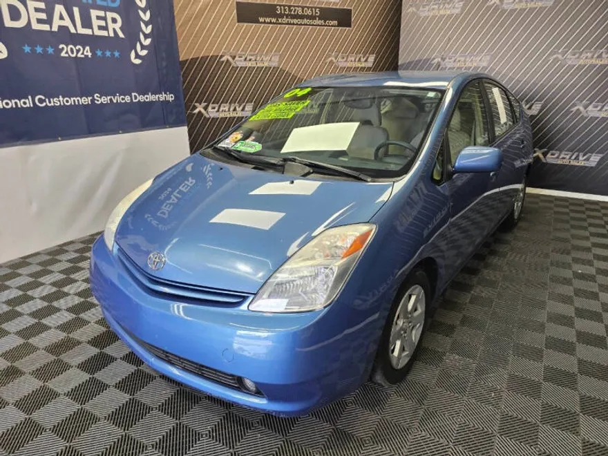 2004 Toyota Prius Base photo 1