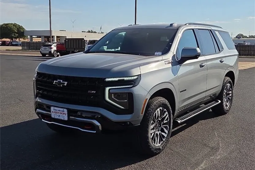 2026 Chevrolet Tahoe Z71 photo 1
