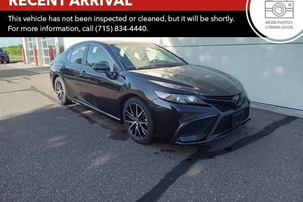 2023 Toyota Camry SE photo 1