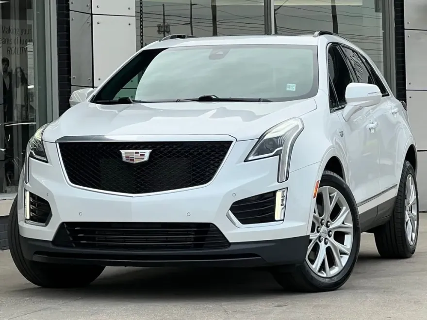 2020 Cadillac XT5 Sport photo 1