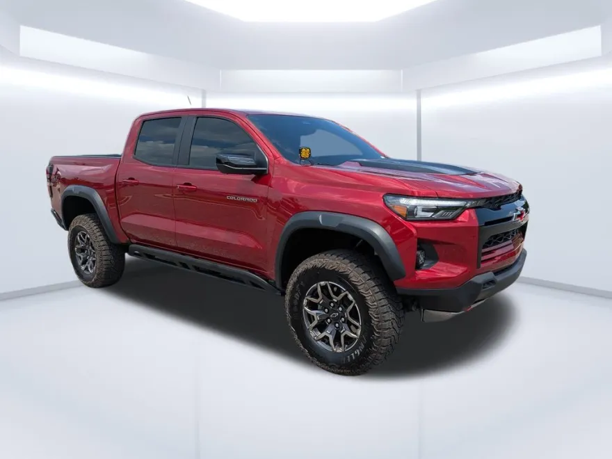 2024 Chevrolet Colorado ZR2 photo 1