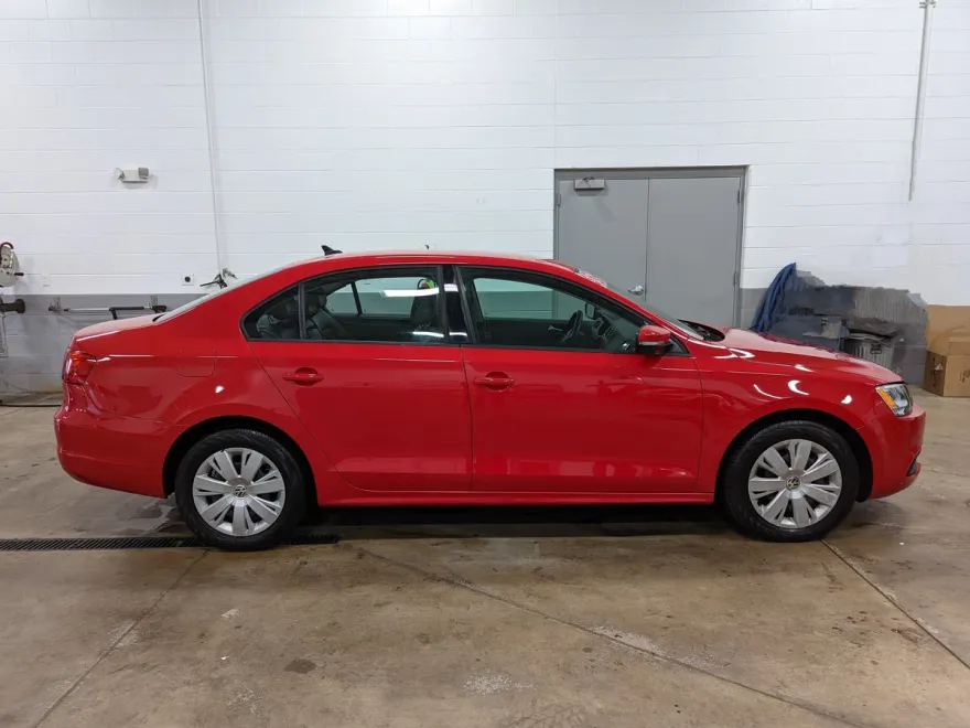 2014 Volkswagen Jetta 1.8T SE photo 1