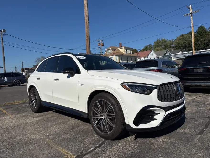 2025 Mercedes Benz GLC AMG 43 4MATIC photo 1