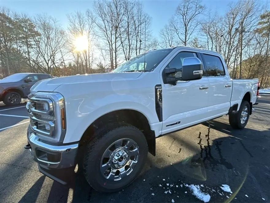 2025 Ford F-350 King Ranch photo 1