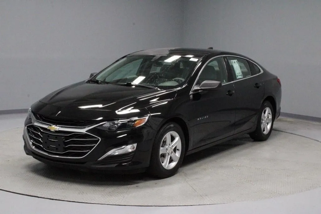 2020 Chevrolet Malibu LS photo 1