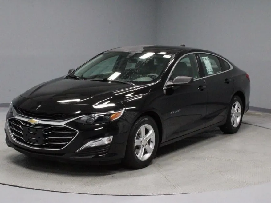 2020 Chevrolet Malibu LS photo 1