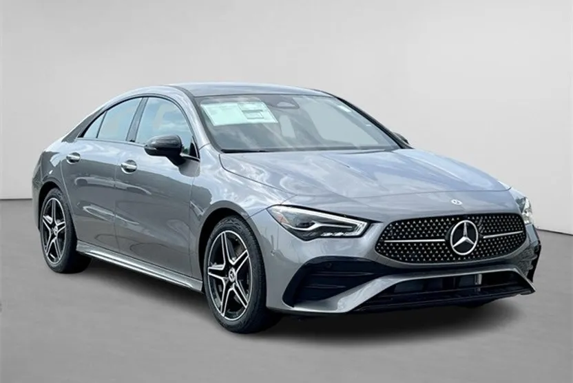 2025 Mercedes Benz CLA 250 4MATIC photo 1