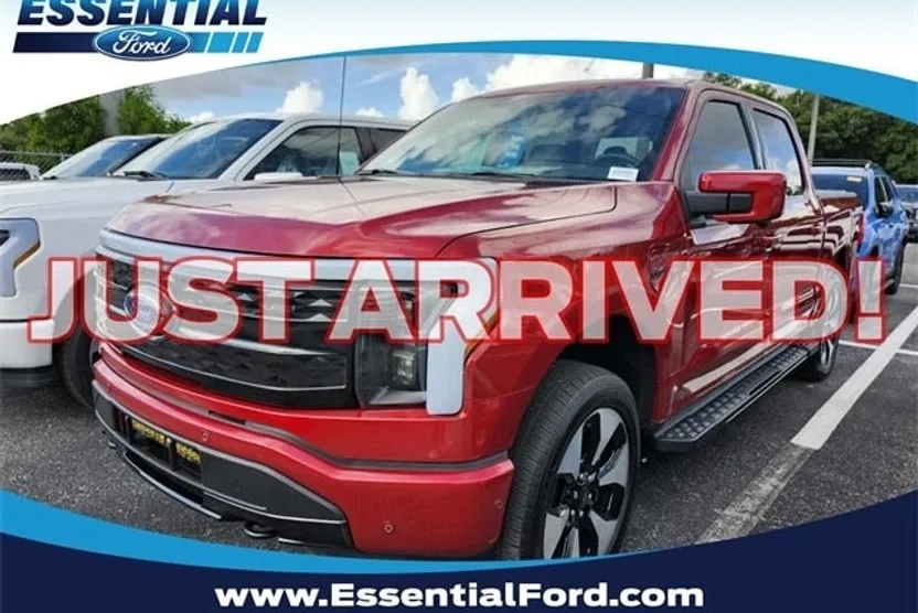 2022 Ford F-150 Lightning Platinum photo 1