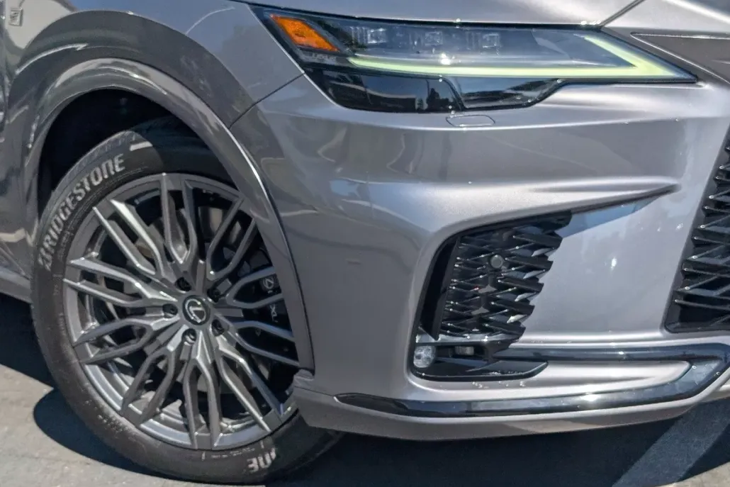 2023 Lexus RX 500h F SPORT Performance photo 1