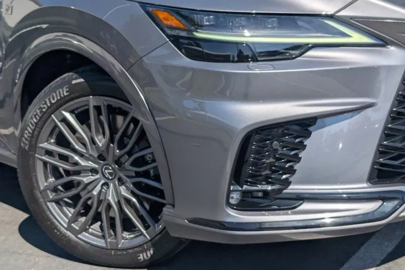 2023 Lexus RX 500h F SPORT Performance photo 1